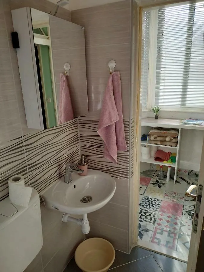 Little Heaven On Earth Apartment Split